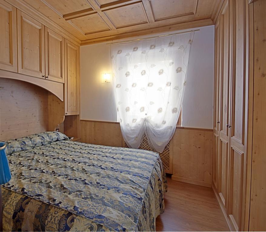 Appartamenti Barisetti Cortina dʼAmpezzo Rum bild