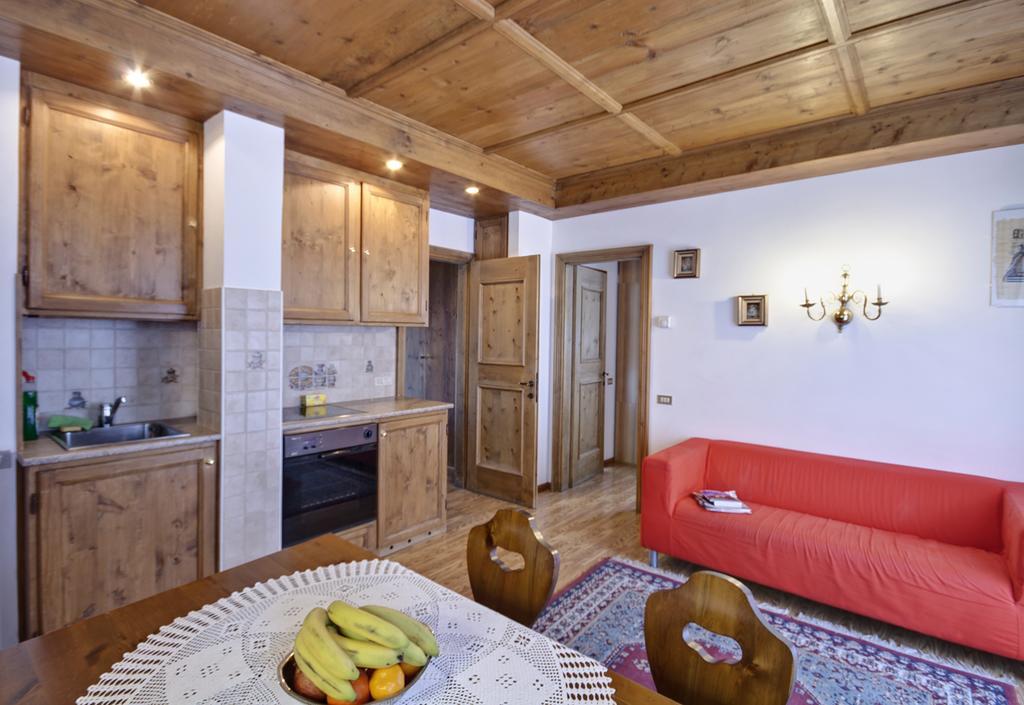 Appartamenti Barisetti Cortina dʼAmpezzo Rum bild